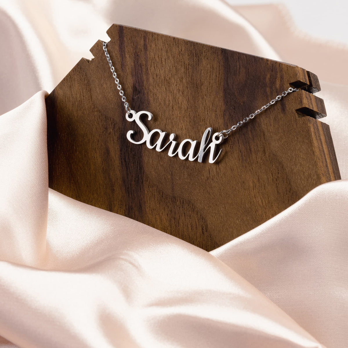 Custom Name Necklace, Personalized Gift for Mom, custom baby name Shower Gift, new mom gift